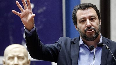 Salvini, il 26 ruspa su villa Casamonica