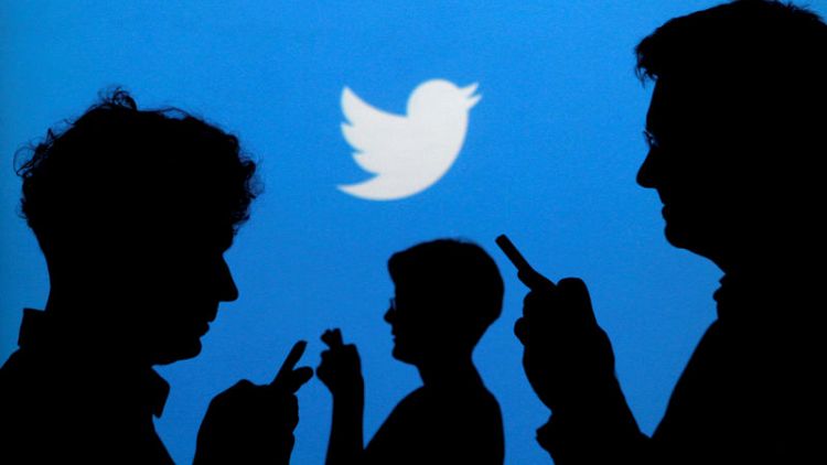 Twitter warns Pakistani rights activists over govt criticism