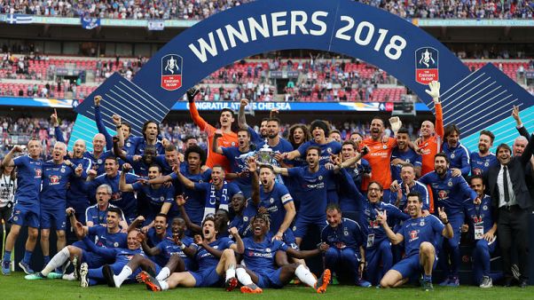English FA to cut foreign players in Premier League - report English FA to cut foreign players in Premier League - report