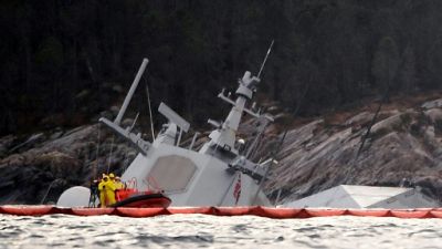 Norvège: la frégate accidentée presque entièrement immergée