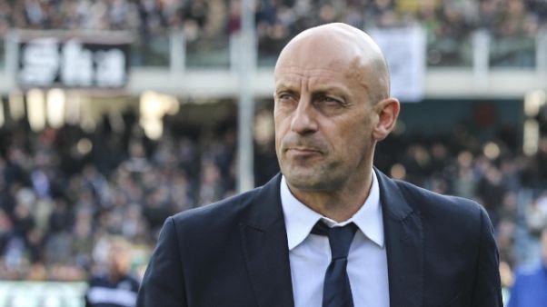 Calcio: Chievo, panchina a Di Carlo Calcio: Chievo, panchina a Di Carlo