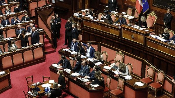 Dl Genova:maggioranza bocciata su Ischia Dl Genova:maggioranza bocciata su Ischia