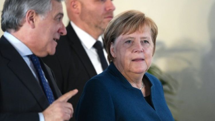 Après Macron, Merkel prône à son tour la création d'une armée européenne