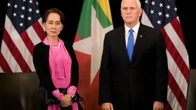 Les violences contre les Rohingyas sont "inexcusables", dit Pence à Aung San Suu Kyi