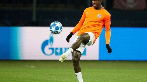 ميندي لاعب سيتي يخضع لجراحة في الركبة ميندي لاعب سيتي يخضع لجراحة في الركبة