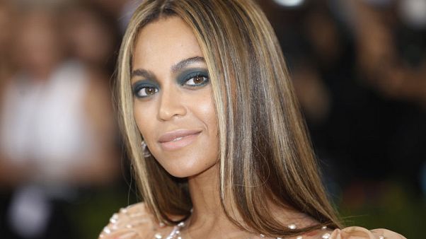 Beyoncé buys out clothing venture from UK's Philip Green Beyoncé buys out clothing venture from UK's Philip Green