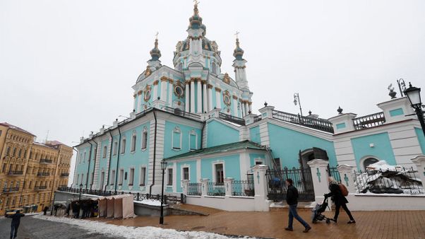 Petrol bombs lobbed at Kiev church as Russia row festers Petrol bombs lobbed at Kiev church as Russia row festers