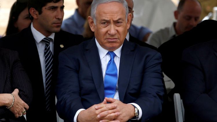 Netanyahu faces snap election calls after defence minister quits