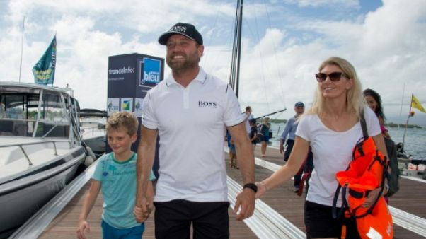 Route du Rhum: Thomson ému et fair-play après son crash sur une falaise Route du Rhum: Thomson ému et fair-play après son crash sur une falaise