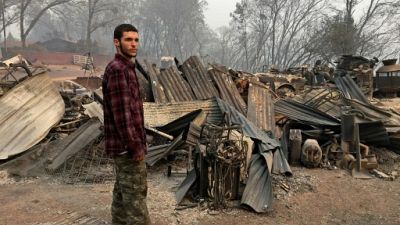 La quête désespérée d'un jeune Californien pour son frère disparu depuis l'incendie