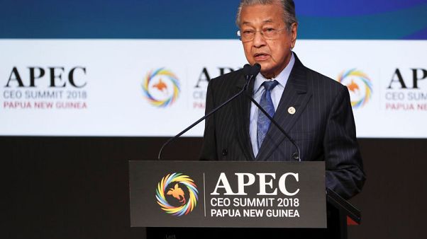 U.S.-China divisions take centre stage at APEC summit U.S.-China divisions take centre stage at APEC summit