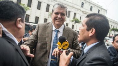 L'ex-président péruvien Garcia, soupçonné de corruption, demande asile à l'Uruguay