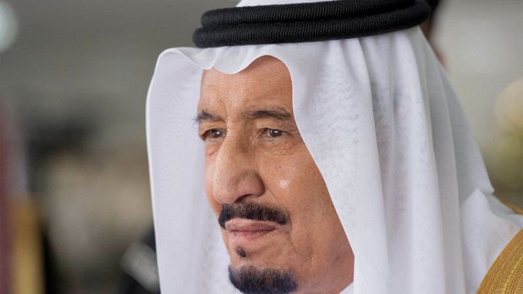 العاهل السعودي يدعو إلى تحرك دولي ضد إيران ويدعم السلام باليمن
