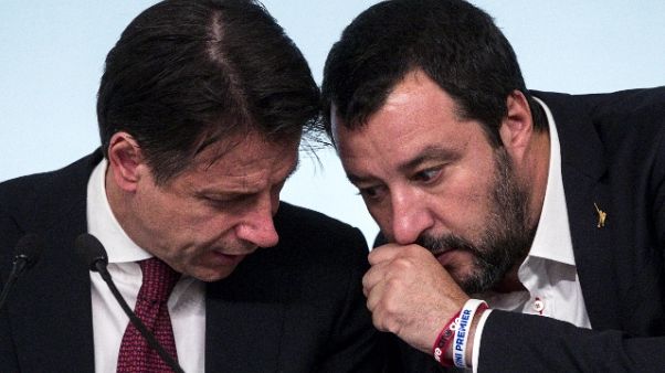 Rifiuti: conferenza stampa senza Salvini Rifiuti: conferenza stampa senza Salvini