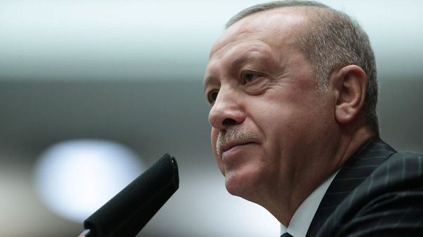 أردوغان: أسعار الفائدة تواصل الانخفاض أردوغان: أسعار الفائدة تواصل الانخفاض