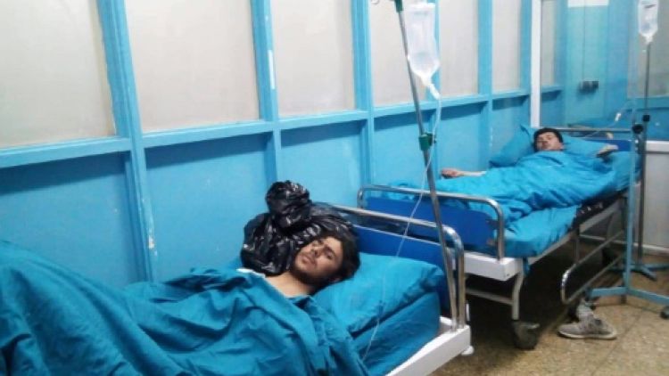 Des survivants blessés de l'attentat du 20 novembre 2018 à Kaboul.