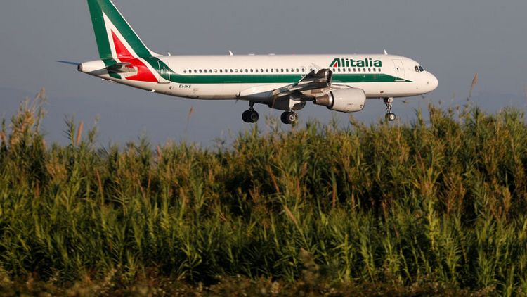 Alitalia accepts binding purchase offer from state railways - source