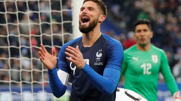 ركلة جزاء جيرو تهدي فرنسا الفوز على أوروجواي بعد إصابة مبابي ركلة جزاء جيرو تهدي فرنسا الفوز على أوروجواي بعد إصابة مبابي