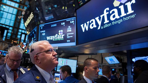 Holiday wish list - U.S. states count on extra online sales tax to boost budget Holiday wish list - U.S. states count on extra online sales tax to boost budget