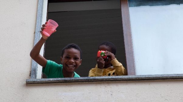 Migranti, depliant diocesi Bolzano Migranti, depliant diocesi Bolzano