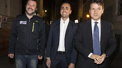 Conte alla Camera con Salvini e Di Maio