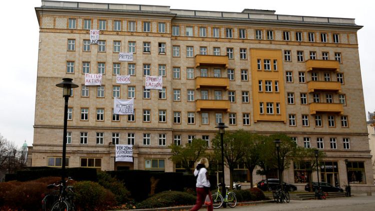 Capitalist Avenue? 'Nein Danke!' say Karl Marx Allee tenants in Berlin