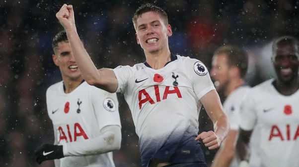 Foyth steps forward as Spurs unearth latest gem Foyth steps forward as Spurs unearth latest gem