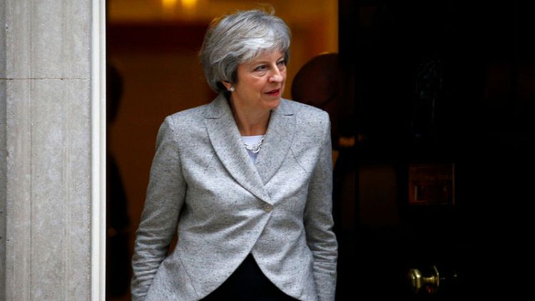 رئيسة وزراء بريطانيا تشيد بالاتفاق على علاقات ما بعد الانسحاب من الاتحاد الأوروبي