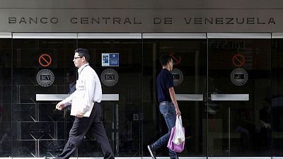مصادر: بيانات البنك المركزي تظهر أن اقتصاد فنزويلا انكمش 16.6% في 2017