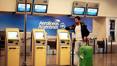 قبل أيام من قمة العشرين.. شركة الطيران الأرجنتينية تلغي رحلاتها بسبب إضراب