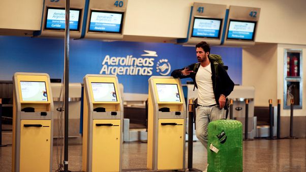 قبل أيام من قمة العشرين.. شركة الطيران الأرجنتينية تلغي رحلاتها بسبب إضراب قبل أيام من قمة العشرين.. شركة الطيران الأرجنتينية تلغي رحلاتها بسبب إضراب