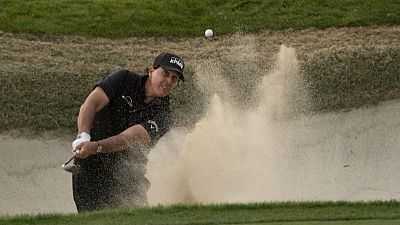 Mickelson beats Woods in $9 million winner-take-all match Mickelson beats Woods in $9 million winner-take-all match