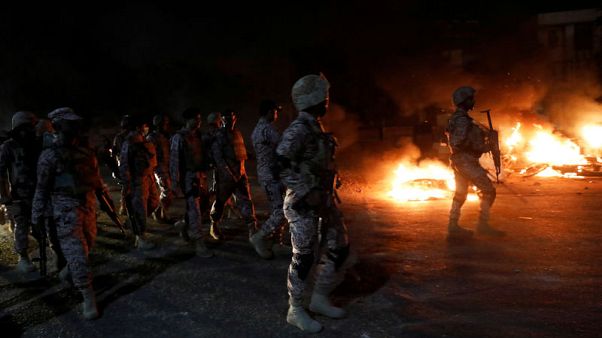 اشتباكات في باكستان بعد اعتقال رجل دين متشدد اشتباكات في باكستان بعد اعتقال رجل دين متشدد