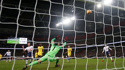 Spurs end Chelsea run as Man City, Liverpool forge on Spurs end Chelsea run as Man City, Liverpool forge on