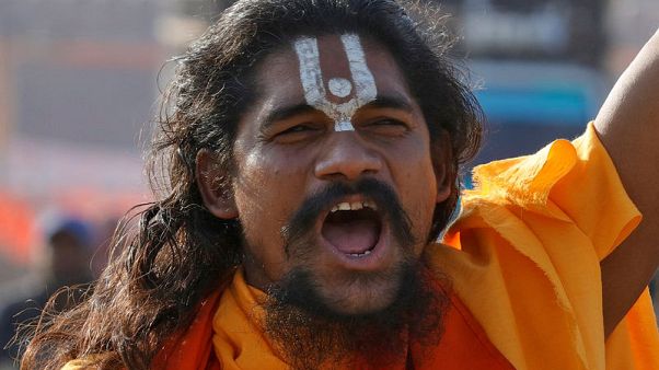 Indian town tense as thousands of Hindus gather near disputed religious site Indian town tense as thousands of Hindus gather near disputed religious site