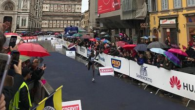 Firenze marathon, vince Gelelchu