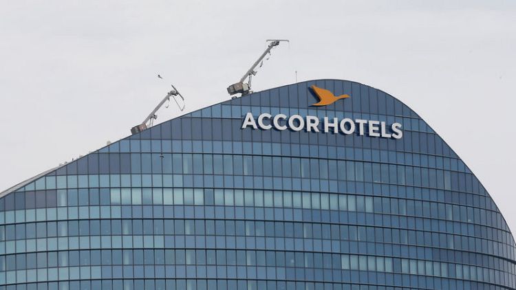 AccorHotels sticks to goals for future earnings growth