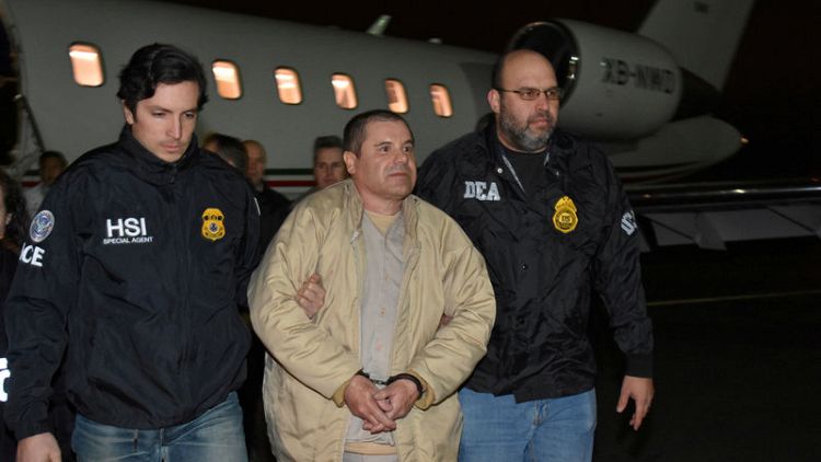 U.S. prosecutors claim 'El Chapo' had unauthorised contact with wife