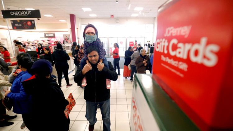 Fewer Americans shopped during Thanksgiving weekend in 2018