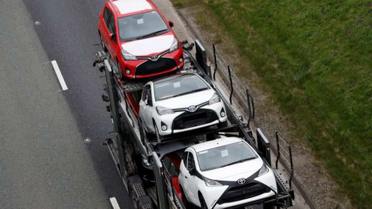 Three quarters of UK carmakers fear no-deal Brexit - SMMT