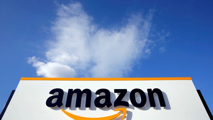 Amazon adds antenna service for satellite data; courts space industry