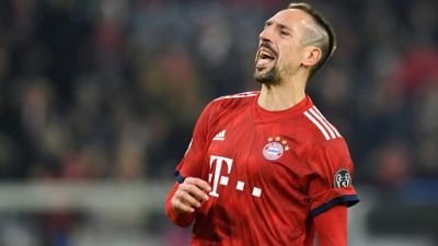 Ligue des champions: le Bayern atomise Benfica, se qualifie en 8es de finale et sauve Kovac 