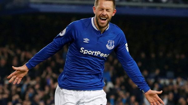 المتألق سيجوردسون لاعب وسط إيفرتون: سنقدم عرضا جيدا في أنفيلد المتألق سيجوردسون لاعب وسط إيفرتون: سنقدم عرضا جيدا في أنفيلد