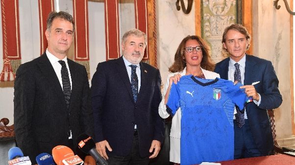 Crollo ponte: maglia Nazionale all'asta Crollo ponte: maglia Nazionale all'asta