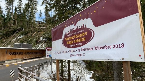 Maltempo, apre Mercatino di Carezza Maltempo, apre Mercatino di Carezza