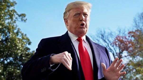 ترامب يقول إنه يقترب من إبرام اتفاق تجاري مع الصين ترامب يقول إنه يقترب من إبرام اتفاق تجاري مع الصين
