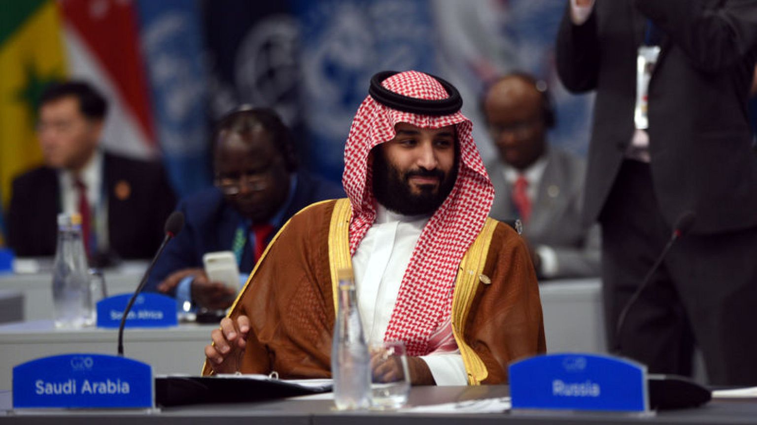 ولي العهد السعودي يزور الجزائر الأحد