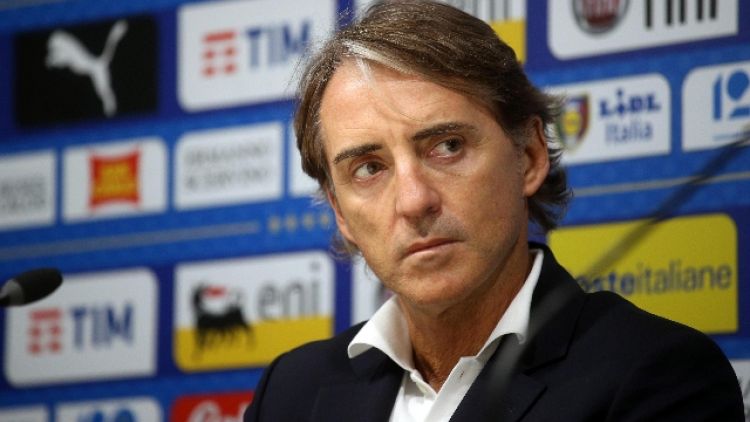 Scritte-choc: Mancini "Squallide"