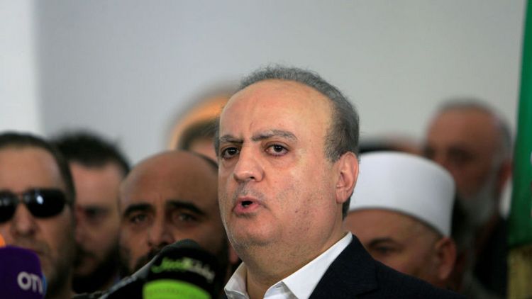إعادة-سياسي لبناني يحث على الهدوء بعد مقتل مساعده