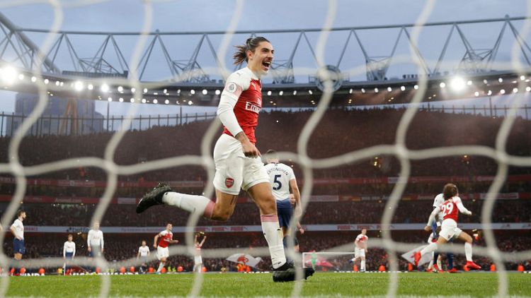 Arsenal come from behind to sink Spurs 4-2, go fourth in league